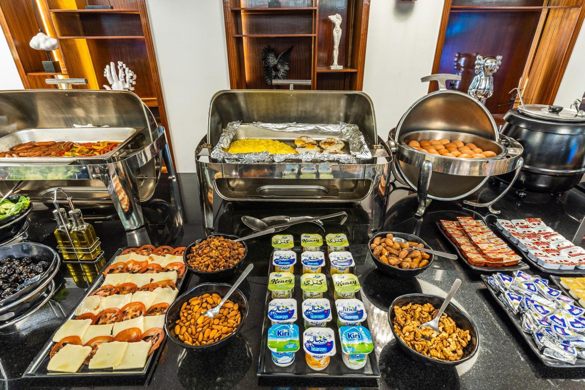 One Hotel Καζαμπλάνκα Εξωτερικό φωτογραφία A breakfast buffet at a hotel
