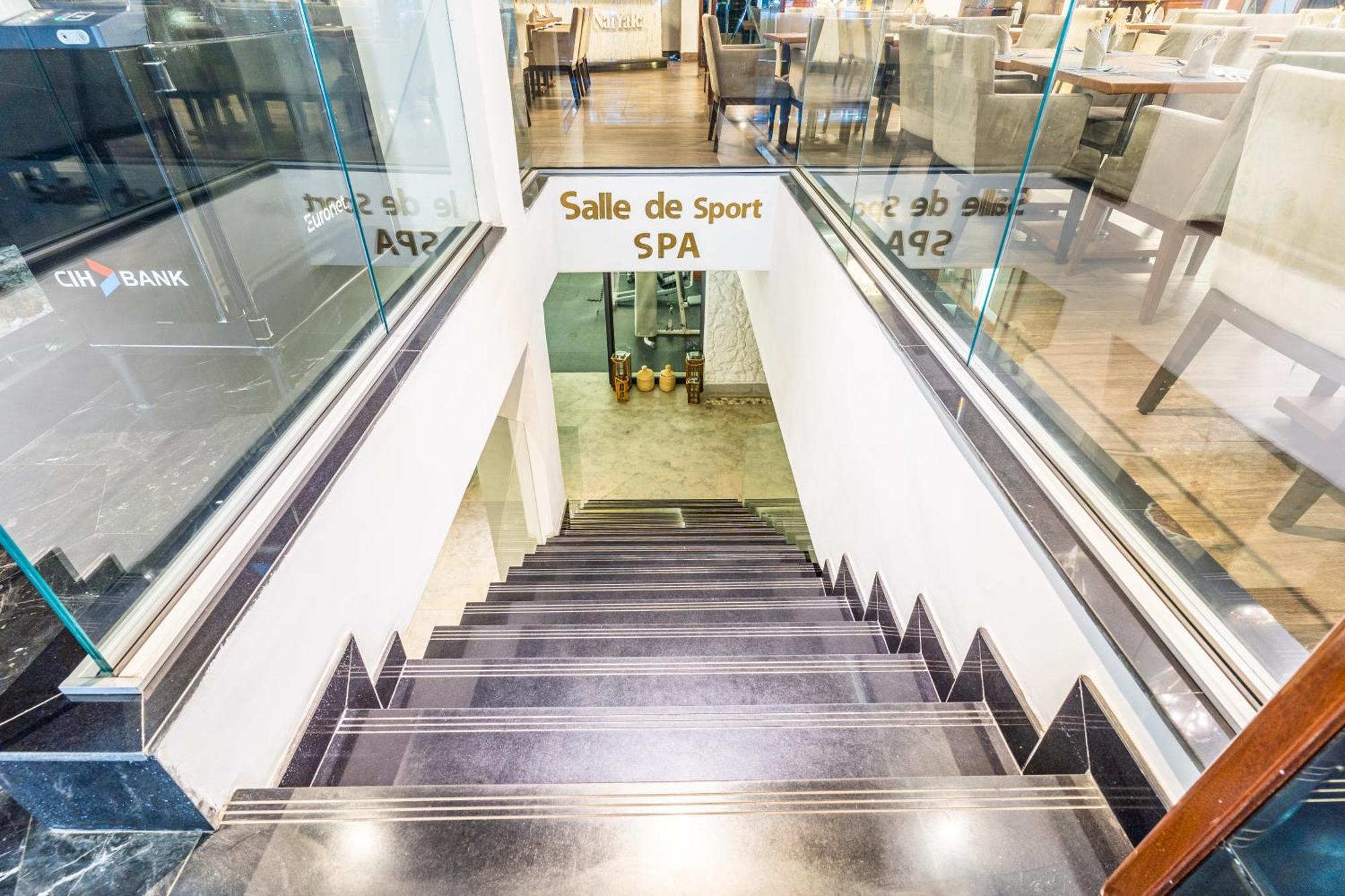 One Hotel Καζαμπλάνκα Εξωτερικό φωτογραφία Stairs to the spa